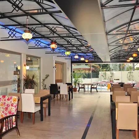 Hotel Pekcan 2*